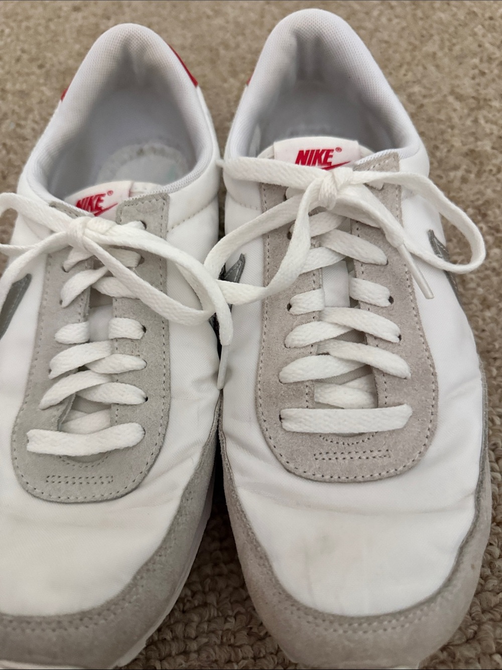 Nike Men’s White & Light Gray Casual Sneakers